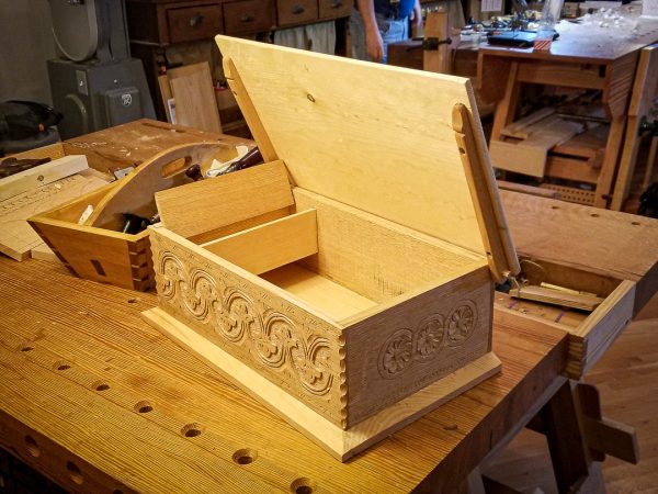 bbchops 17th century techniques box from red oak and eastern white pine inside